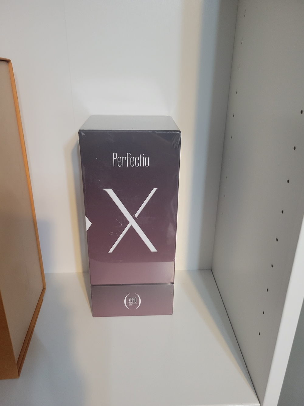 NEW NEVER OPENED PERFECTIO X ZERO GRAVITY PROFESSIONAL FACIAL DEVICE.